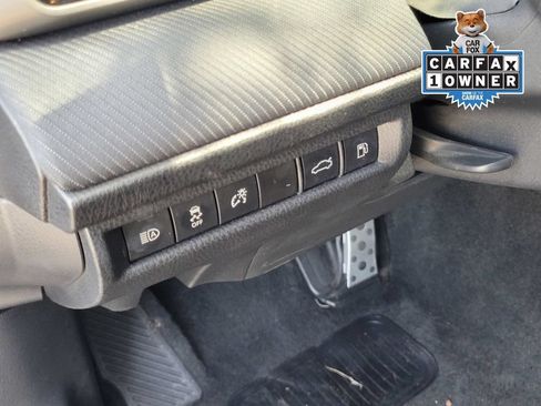 Used 2025 Toyota Camry SE FWD image 17