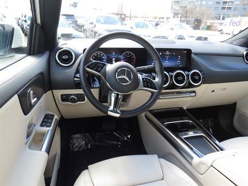 Used 2025 Mercedes-Benz GLA 250 GLA 250 4MATIC image 10