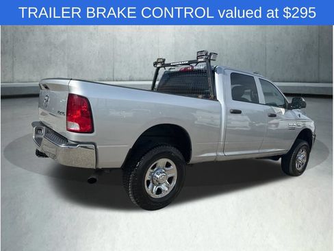 Used 2018 RAM 2500 Tradesman w/ Chrome Appearance Group AWD/4WD image 11