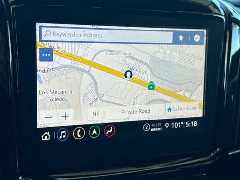 Used 2023 Chevrolet Traverse Premier FWD image 20
