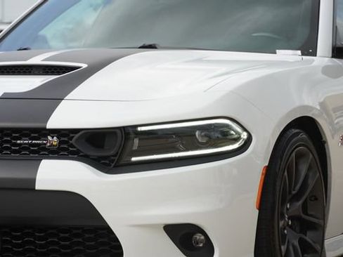Certified 2023 Dodge Charger Scat Pack w/ Plus Group RWD image 4