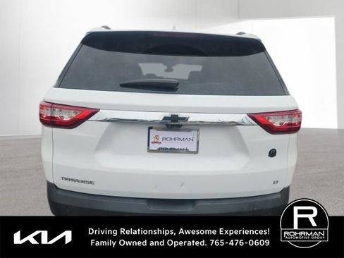 Used 2020 Chevrolet Traverse LT w/ LT Premium Package FWD image 5