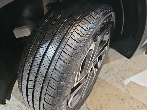 New 2026 Hyundai Tucson Limited image 33