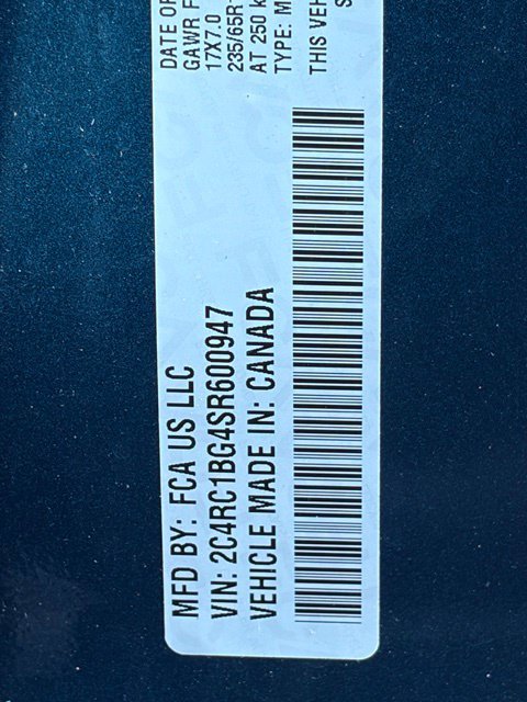 Used 2025 Chrysler Pacifica Select FWD image 19