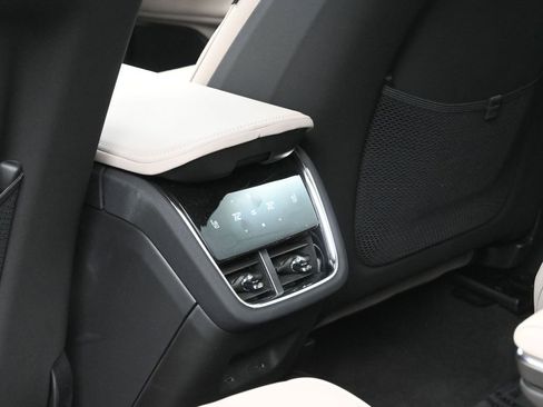 New 2025 Volvo EX90 Ultra AWD/4WD image 24