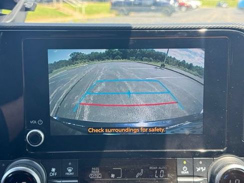 Used 2023 Toyota Highlander XSE AWD/4WD image 29