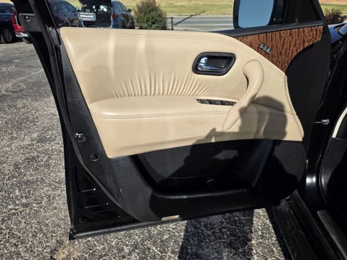 Used 2017 Nissan Armada SL w/ Moonroof Package AWD/4WD image 10