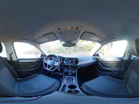 Used 2024 Volkswagen Jetta S image 38