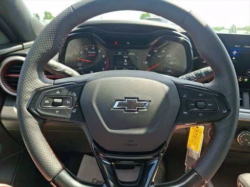 Used 2026 Chevrolet Trax RS w/ Sunroof Package FWD image 20