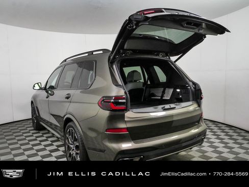Used 2025 BMW X7 xDrive40i w/ M Sport Package AWD/4WD image 35