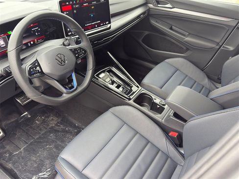 New 2026 Volkswagen Golf image 9