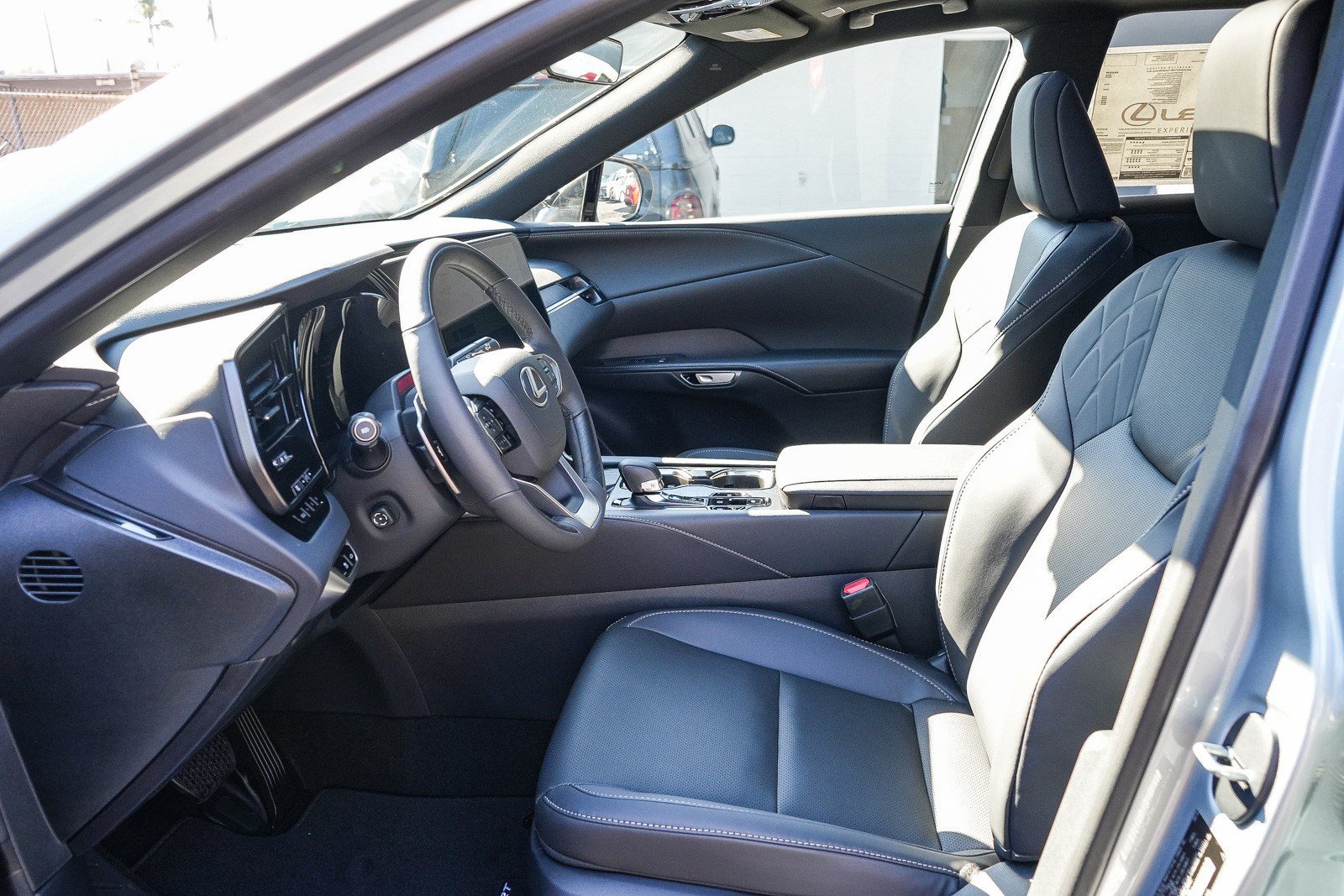 New 2026 Lexus RX 350h AWD/4WD image 17