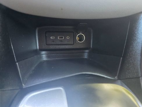Used 2020 Chevrolet Equinox LS FWD image 37