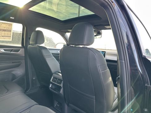 New 2026 Volkswagen Atlas Cross Sport SE AWD/4WD image 30