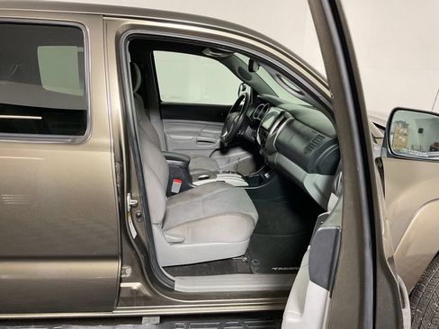 Used 2012 Toyota Tacoma 4x4 Double Cab w/ TRD Off-Road Pkg image 26
