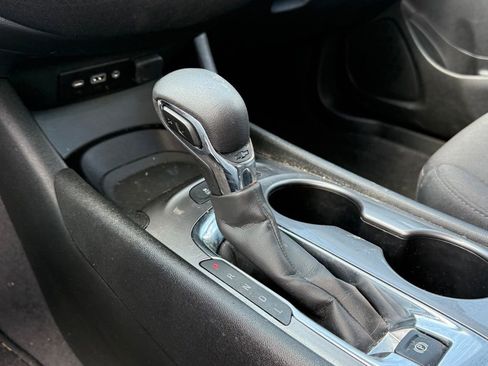 Used 2024 Chevrolet Malibu LS image 21