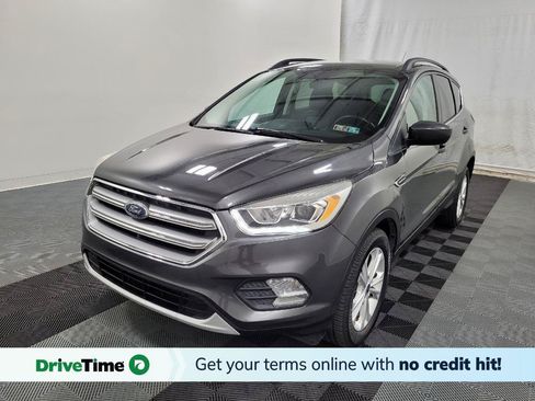 Used 2017 Ford Escape SE w/ SE Leather Comfort Package FWD image 1