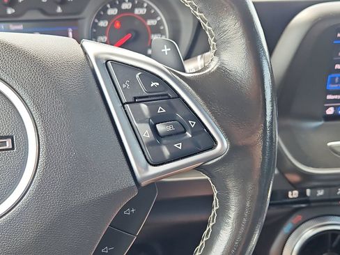 Certified 2020 Chevrolet Camaro LT RWD image 21