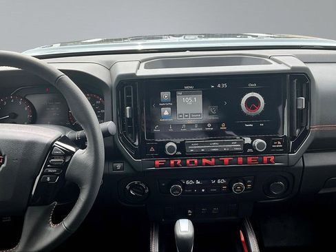 Used 2025 Nissan Frontier PRO-4X w/ Tow Package AWD/4WD image 12