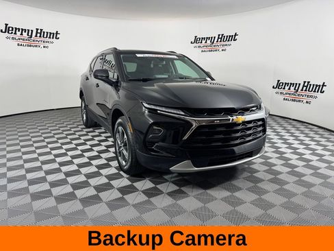 Used 2024 Chevrolet Blazer LT w/ Convenience Package image 6