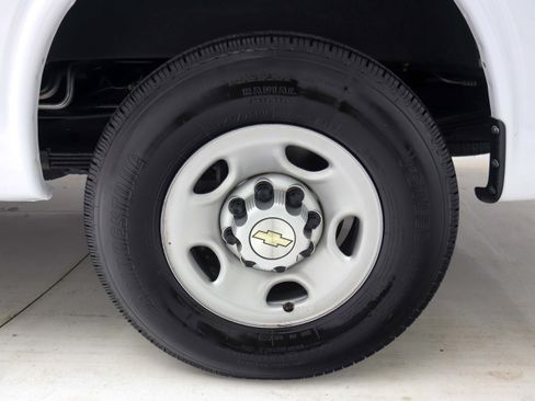 Used 2023 Chevrolet Express 3500 LS RWD image 26