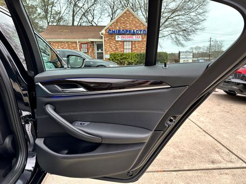 Used 2018 BMW 530i image 27