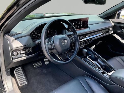 Used 2023 Honda Accord Sport image 14