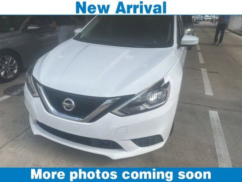 Used 2019 Nissan Sentra SV FWD image 1