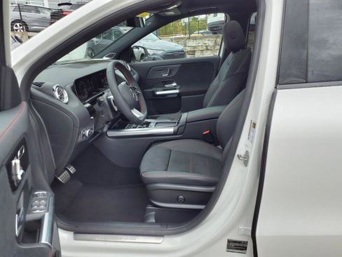 Used 2025 Mercedes-Benz GLA 250 4MATIC image 10