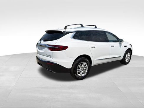 Used 2019 Buick Enclave Essence AWD/4WD image 3
