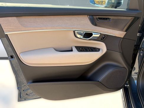 New 2026 Volvo XC90 B6 Plus w/ Protection Package image 22