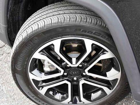 Used 2022 Jeep Compass Limited image 33