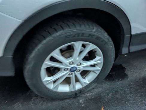 Used 2018 Ford Escape SE AWD/4WD image 8