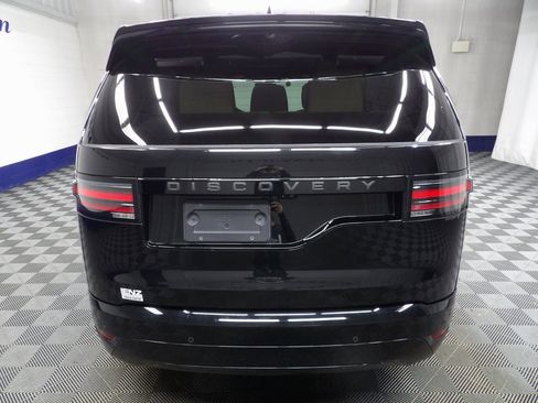 Used 2024 Land Rover Discovery Dynamic SE image 31