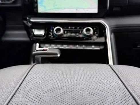 Used 2023 GMC Sierra 1500 Denali w/ Denali Reserve Package AWD/4WD image 19