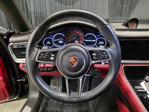 Used 2018 Porsche Panamera 4S image 21