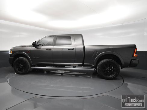 Used 2020 RAM 3500 Laramie w/ Night Edition image 3