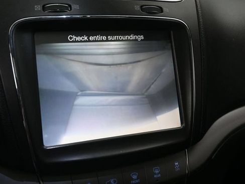 Used 2020 Dodge Journey Crossroad FWD image 18