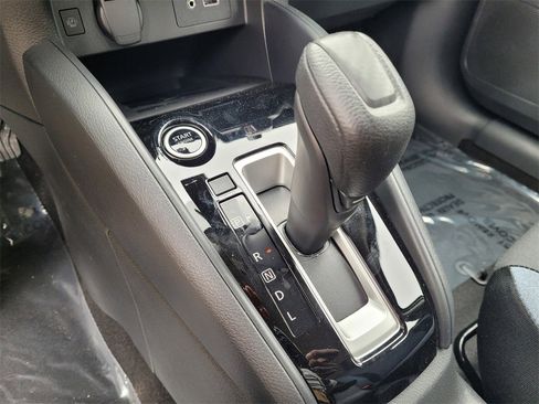 New 2025 Nissan Versa SV w/ Trunk Package image 10