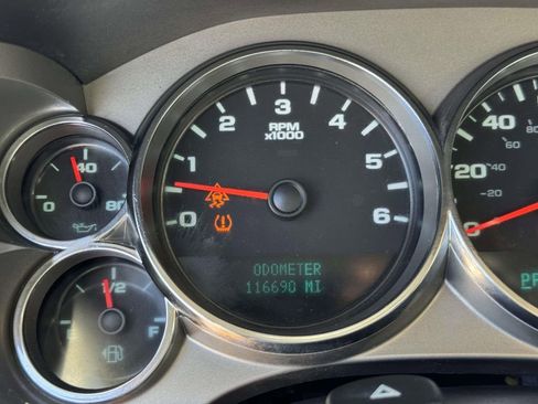 Used 2011 Chevrolet Silverado 2500 W/T RWD image 10