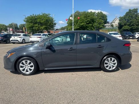 Used 2024 Toyota Corolla LE FWD image 4