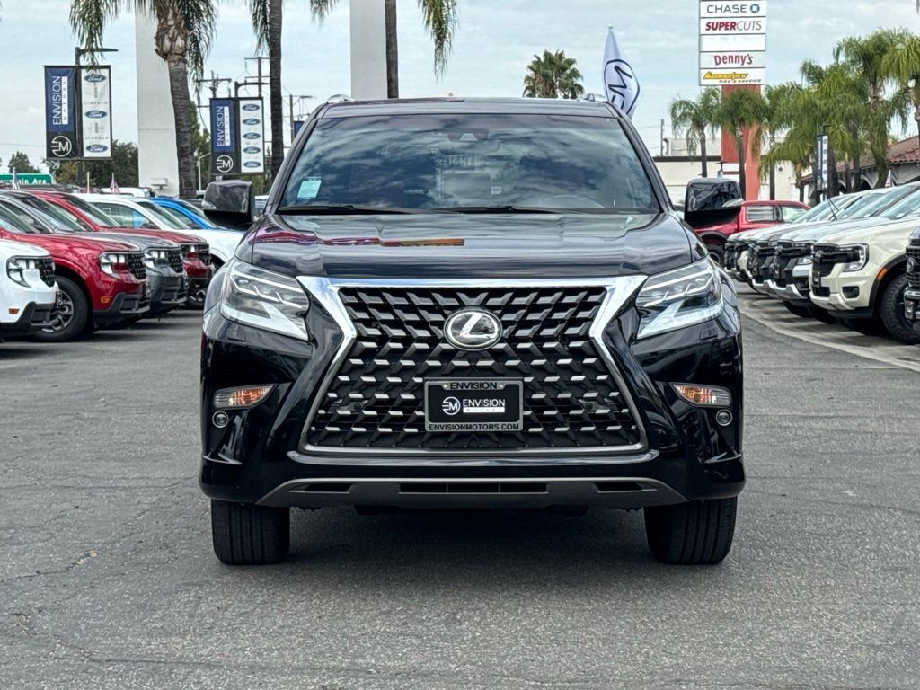 Used 2021 Lexus GX 460 Premium w/ Premium Package AWD/4WD image 3