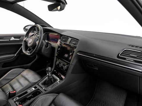 Used 2019 Volkswagen Golf R 4-Door image 10