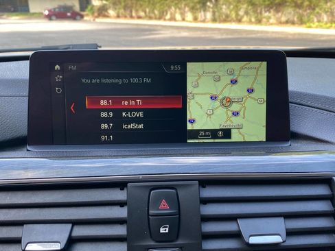 Used 2018 BMW 330i xDrive Sedan image 25