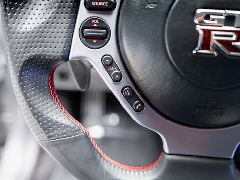Used 2009 Nissan GT-R Premium AWD/4WD image 44