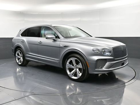 New 2025 Bentley Bentayga image 10