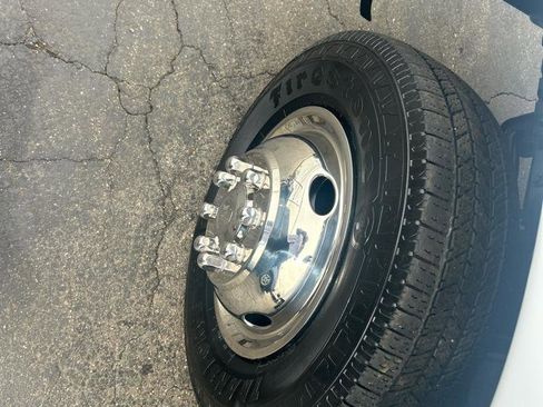 Used 2019 Ford E-350 and Econoline 350 Super Duty w/ Power Windows & Locks Group image 12