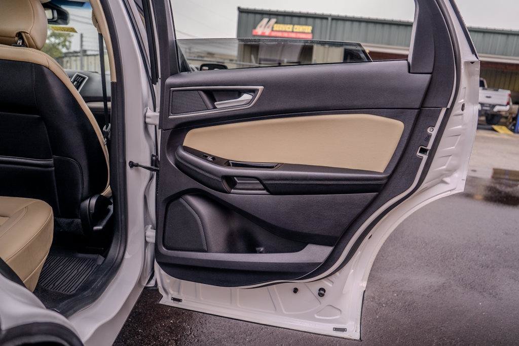 Used 2019 Ford Edge SEL w/ Equipment Group 201A FWD image 27