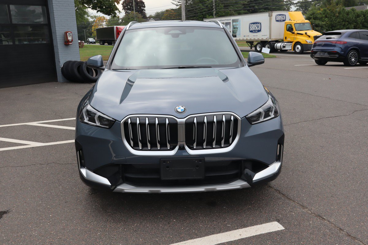 Used 2026 BMW X1 xDrive28i w/ Technology Package AWD/4WD image 4