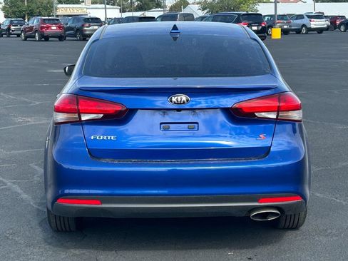 Used 2017 Kia Forte S FWD image 5